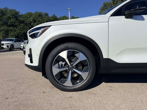 New 2026 Volvo XC40 B5 Plus w/ Protection Package Premier image 9