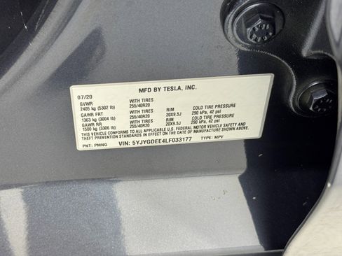 Used 2020 Tesla Model Y Long Range image 46