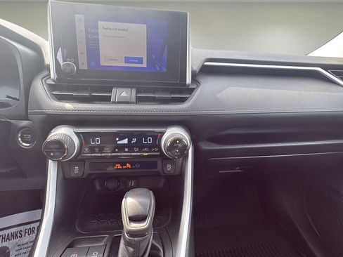 Used 2023 Toyota RAV4 XLE FWD image 12