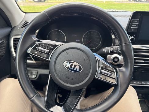 Used 2021 Kia Seltos EX AWD/4WD image 12