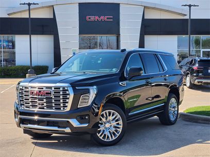 Used 2025 GMC Yukon Denali w/ Sun & Power Step Package