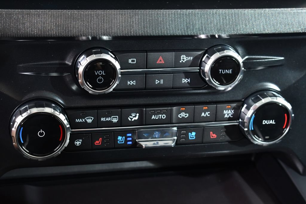 New 2026 Ford F350 Platinum AWD/4WD image 29