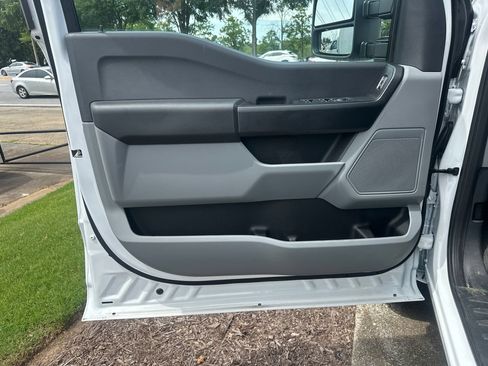New 2026 Ford F350 XL w/ XL Chrome Package AWD/4WD image 8