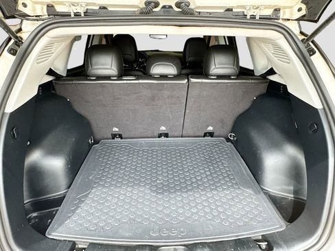 Used 2018 Jeep Compass Altitude w/ Popular Equipment Group image 25