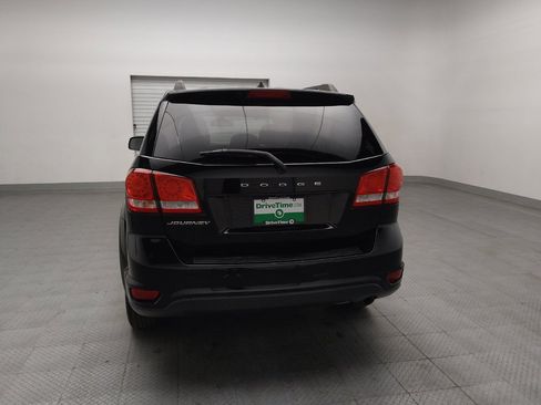 Used 2019 Dodge Journey SE w/ Blacktop Package FWD image 6