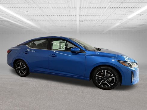Used 2024 Nissan Sentra SV FWD image 7