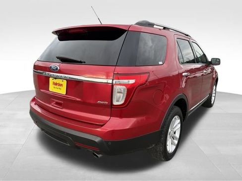 Used 2012 Ford Explorer XLT image 8