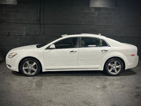 Used 2012 Chevrolet Malibu LT w/ Sunroof Package image 2