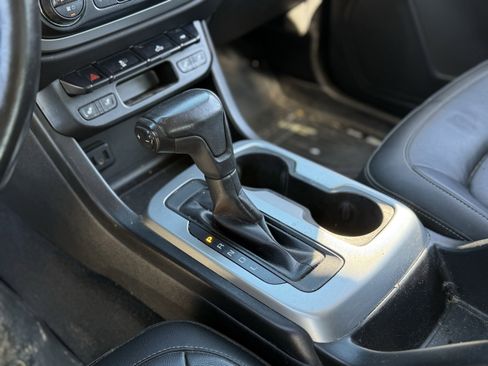 Used 2020 Chevrolet Colorado LT w/ Luxury Package image 23