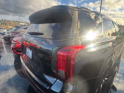 Used 2025 Hyundai Palisade Calligraphy image 7