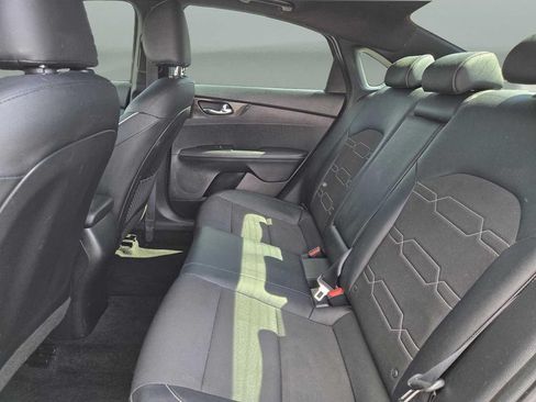 Used 2024 Kia Forte GT-Line w/ GT-Line Premium Package FWD image 12