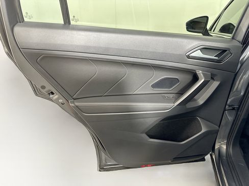 Used 2023 Volkswagen Tiguan SE R-Line image 26