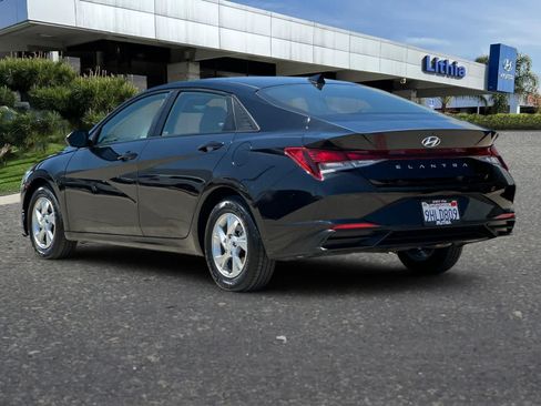 Used 2023 Hyundai Elantra SE FWD image 7