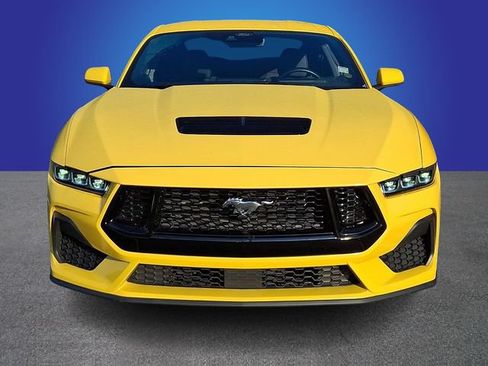 Used 2024 Ford Mustang GT RWD image 2