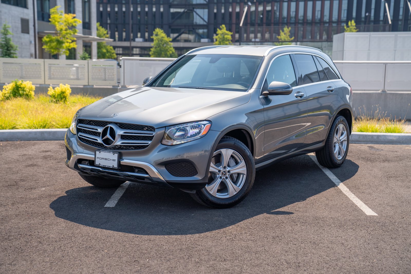 Used 2018 Mercedes-Benz GLC 300 4MATIC image 1