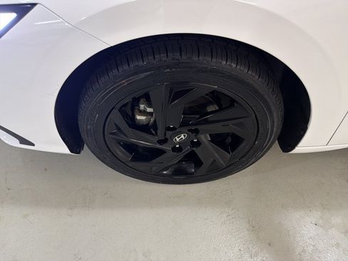 Used 2026 Hyundai Elantra Sport FWD image 11