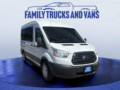 Used 2017 Ford Transit 150 XLT RWD image 7