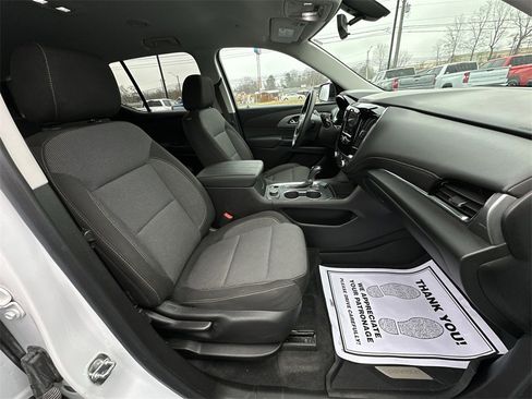 Used 2020 Chevrolet Traverse LS w/ LPO, Blackout Package image 24