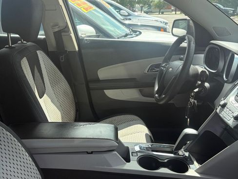 Used 2010 Chevrolet Equinox LS FWD image 14