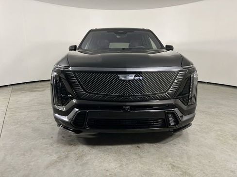 Used 2026 Cadillac Vistiq Platinum AWD/4WD image 3