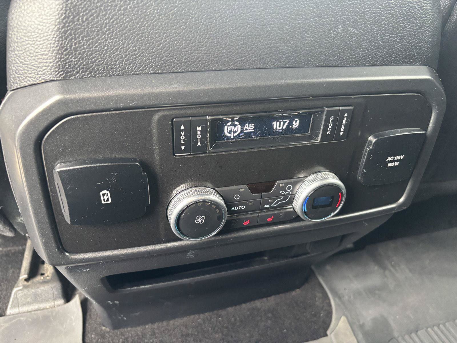 Used 2020 Ford Expedition Limited w/ Equipment Group 303A AWD/4WD image 17