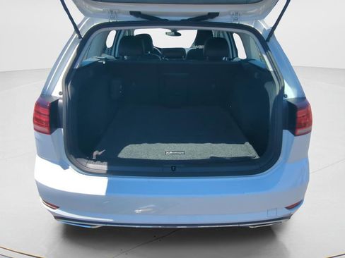 Used 2019 Volkswagen Golf SE FWD image 7