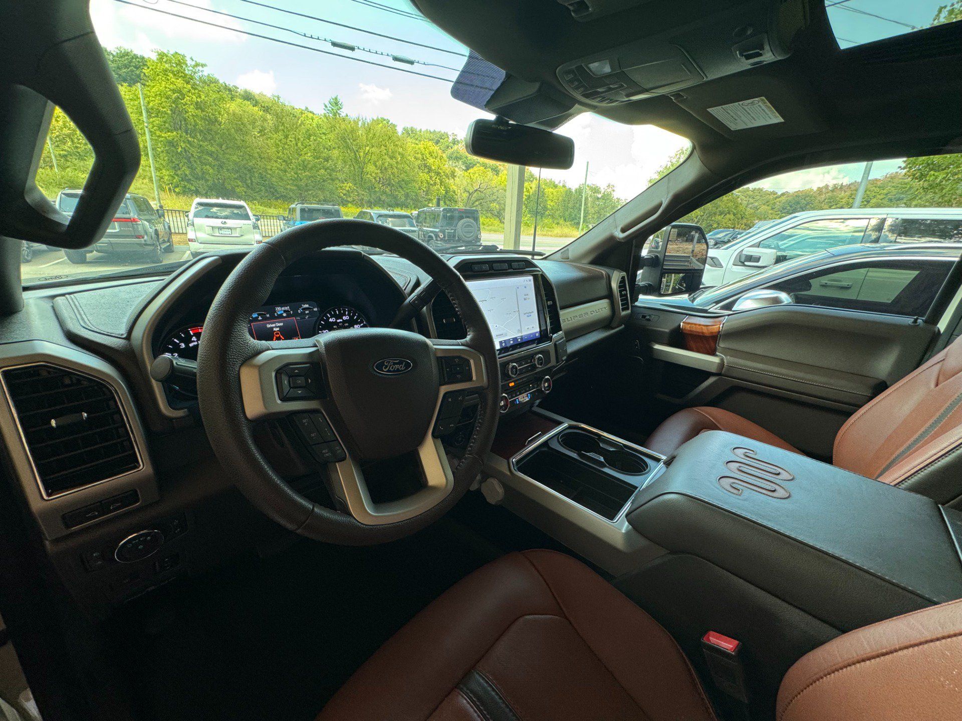 Used 2022 Ford F350 King Ranch w/ King Ranch Ultimate Package AWD/4WD image 11