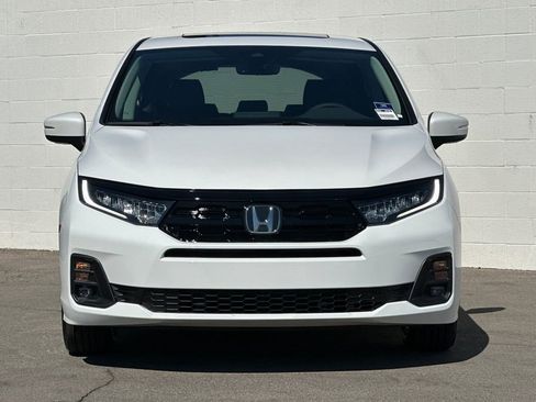 New 2026 Honda Odyssey Touring image 9