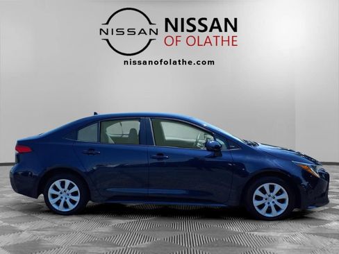 Used 2024 Toyota Corolla LE FWD image 31