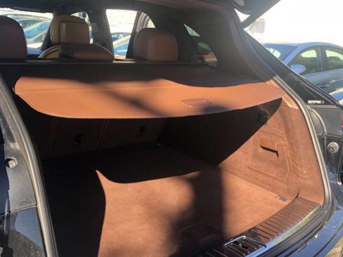 Used 2019 Porsche Cayenne Turbo w/ Sportdesign Package image 23