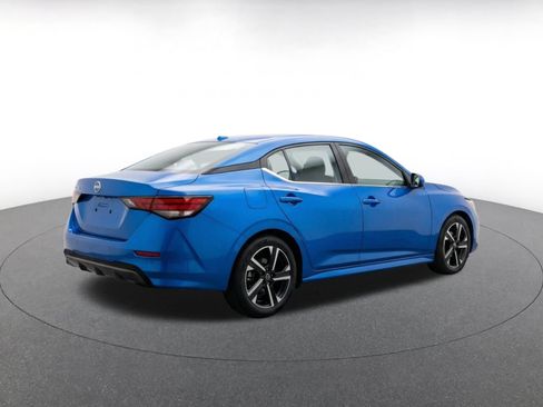 Used 2025 Nissan Sentra SV FWD image 9