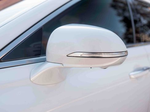 Used 2017 Genesis G90 5.0 Ultimate image 30