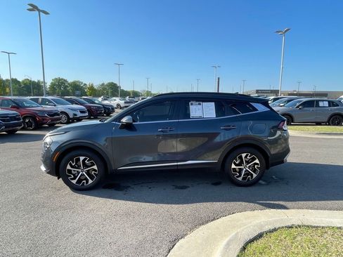 Used 2025 Kia Sportage EX w/ Premium Package image 4