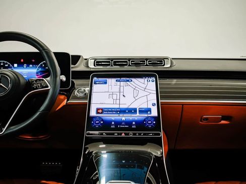 Used 2025 Mercedes-Benz S 580 4MATIC Sedan image 13