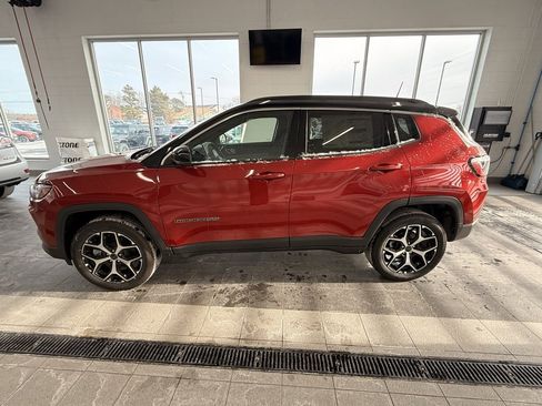 New 2026 Jeep Compass Limited image 4