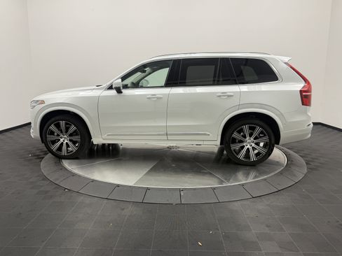 Certified 2024 Volvo XC90 B6 Ultimate w/ Protection Package Premier image 4