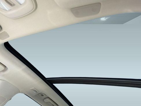 Used 2023 Volvo XC90 B6 Plus w/ Protection Package Premier image 16