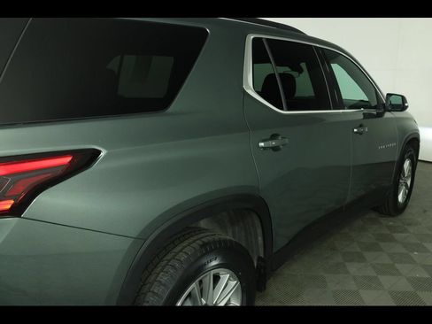 Used 2023 Chevrolet Traverse LT AWD/4WD image 18