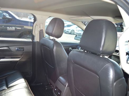Used 2013 Ford Edge SEL image 27