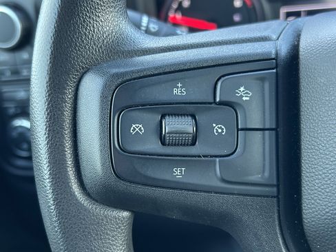 Used 2023 Chevrolet Silverado 1500 Custom image 22