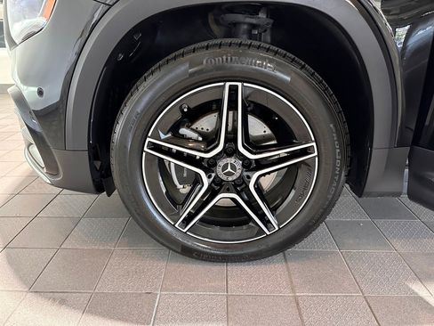 Certified 2024 Mercedes-Benz GLB 250 4MATIC image 37