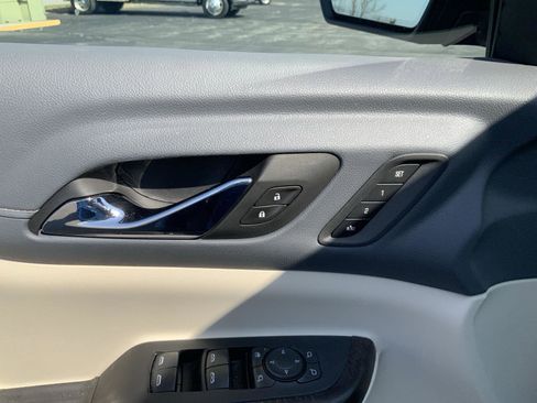 Used 2023 GMC Acadia Denali w/ Denali Ultimate Package image 24