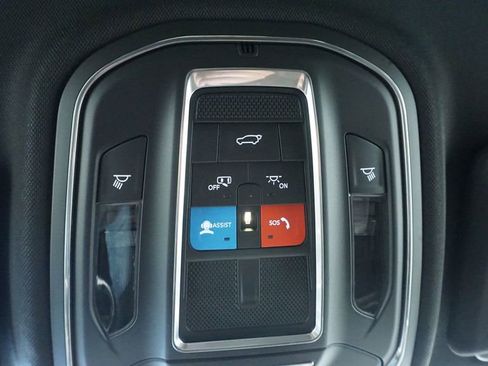New 2026 Jeep Grand Cherokee Limited AWD/4WD image 36