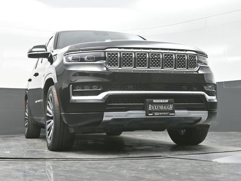 Used 2023 Jeep Grand Wagoneer Series III image 28