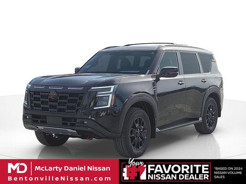 Used 2026 Nissan Armada PRO-4X AWD/4WD image 2