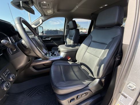 Used 2024 Chevrolet Silverado 2500 LTZ w/ LTZ Convenience Package image 26