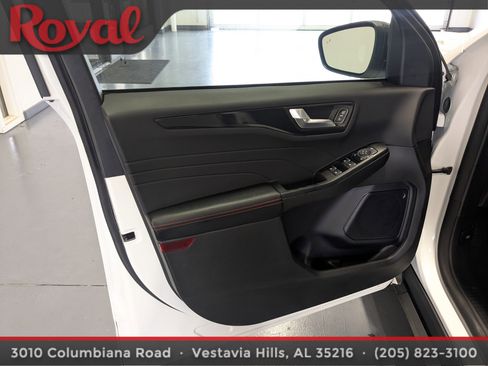 Used 2024 Ford Escape ST-Line w/ Tech Pack #1 FWD image 15