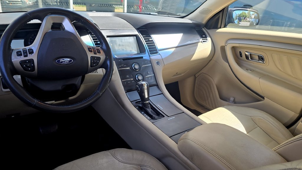 Used 2014 Ford Taurus SEL w/ Equipment Group 201A FWD image 5