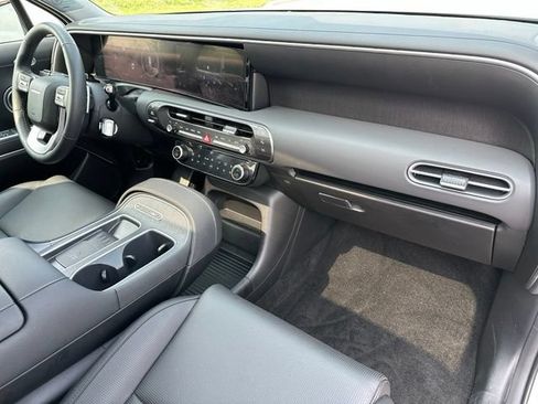 Used 2026 Hyundai Palisade Limited AWD/4WD image 8