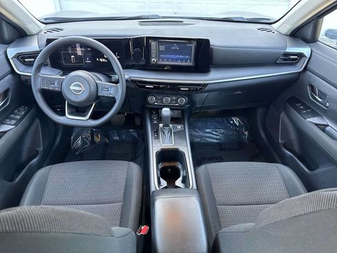Used 2025 Nissan Kicks S FWD image 14